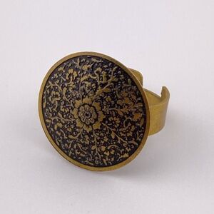 ($4) Floral Round Ring Adjustable Size